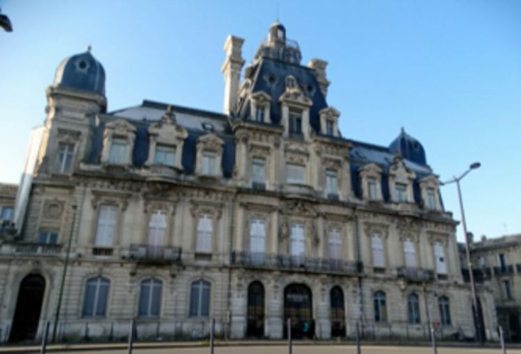 Location bureaux à Bordeaux - Ref.33.7349